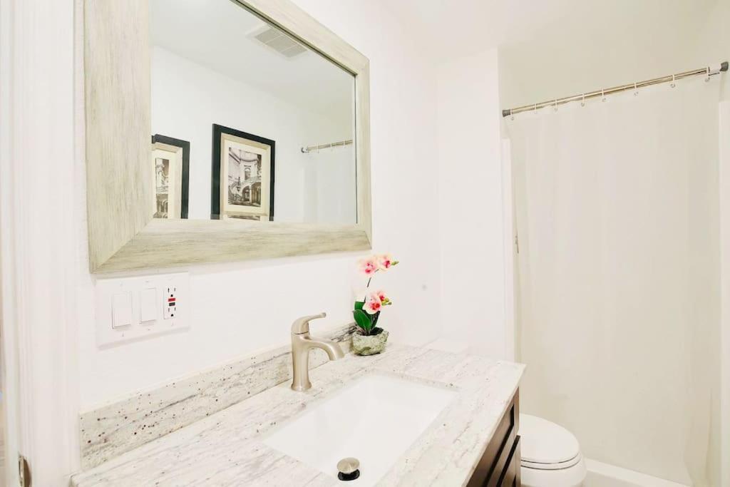 5 Rooms Villa Near Disneyland, Golf Course And Trial To Beach Santa Ana Kültér fotó