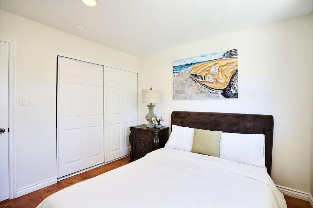 5 Rooms Villa Near Disneyland, Golf Course And Trial To Beach Santa Ana Kültér fotó