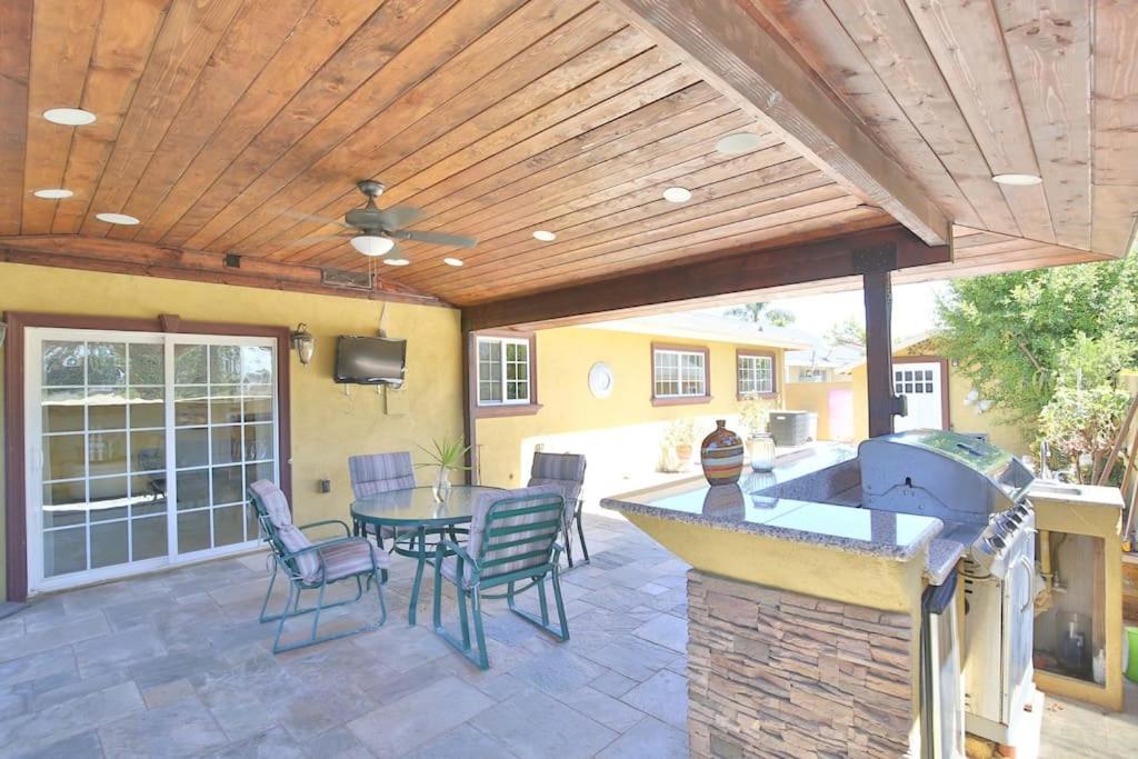 5 Rooms Villa Near Disneyland, Golf Course And Trial To Beach Santa Ana Kültér fotó